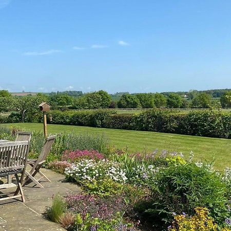 East Lodge Bedale Luaran gambar